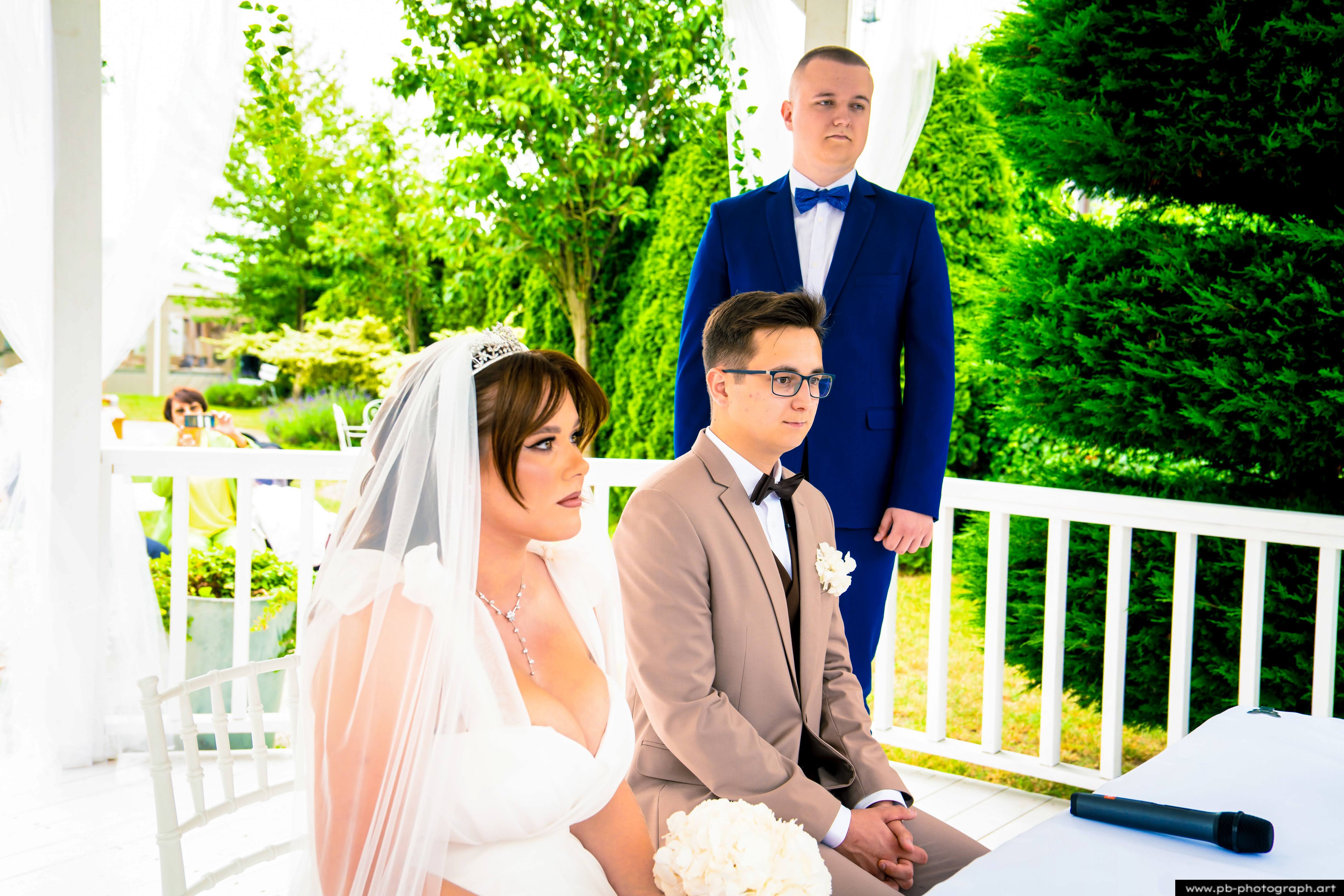 Ceremonia ślubna — transmisja na żywo